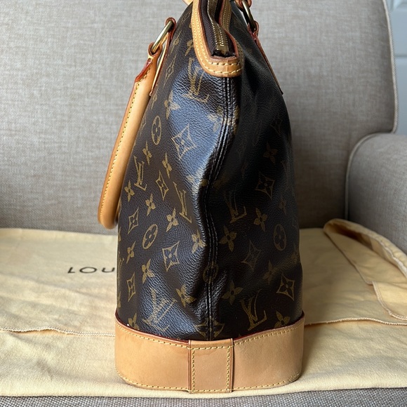 Authentic Louis Vuitton Lockit Monogram Horizontal - Picture 5 of 16